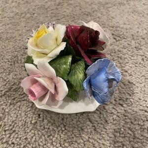 Hand Made Hand Painted‎ Radnor Bone China Floral Porcelain Bouquet - Multicolor